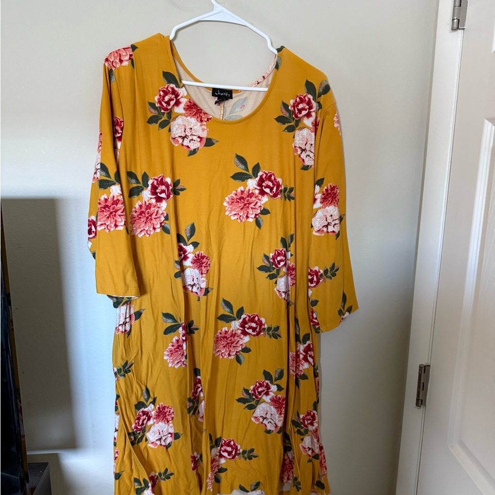 Justify Yellow Floral Midi Dress